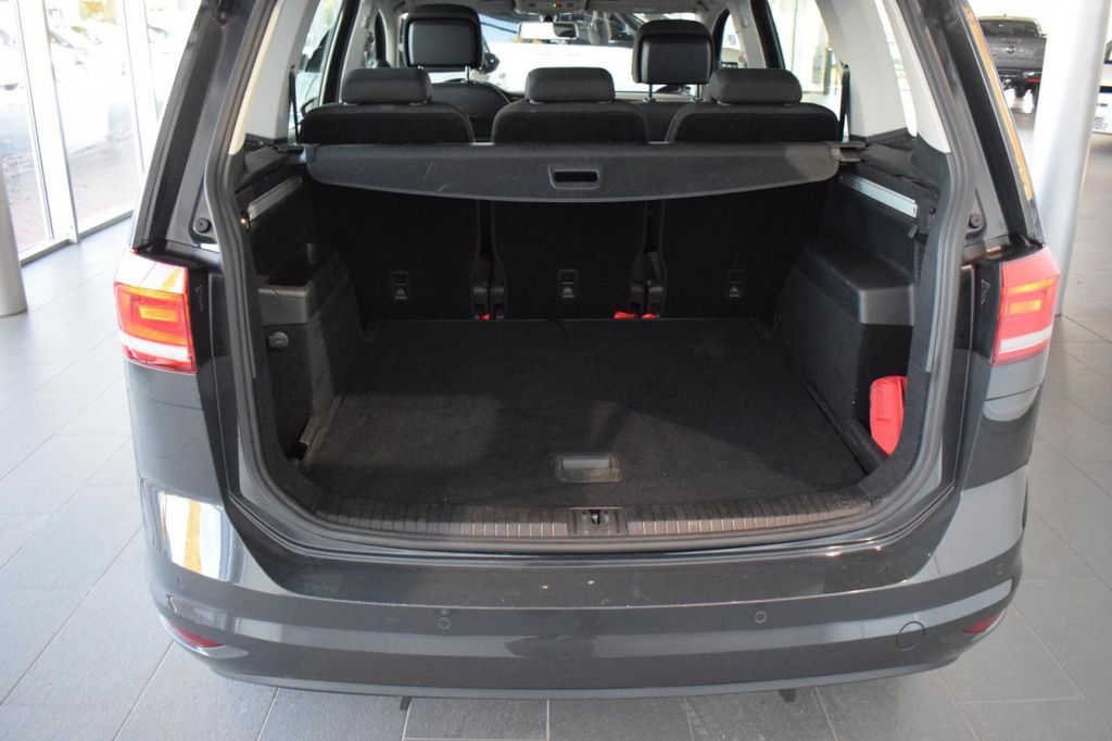 Volkswagen Touran 2021