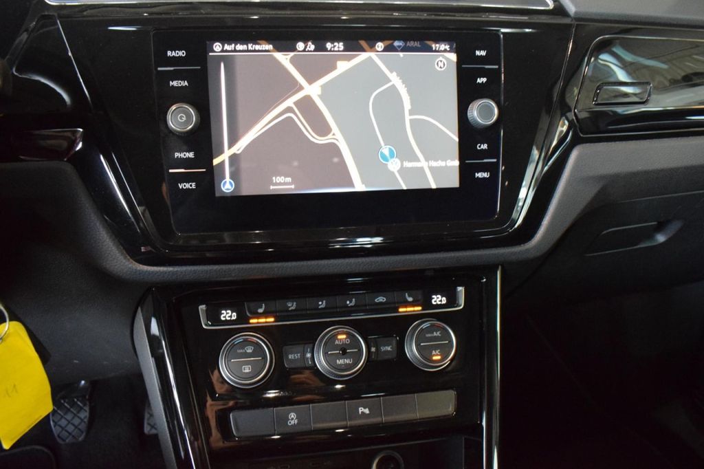 Volkswagen Touran 2021