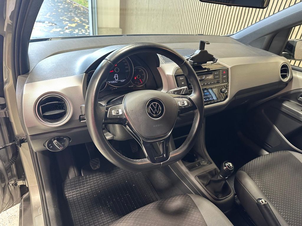 Volkswagen up! 2021