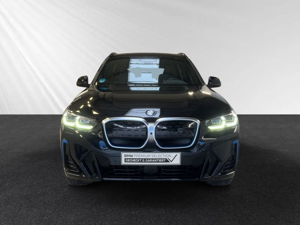 BMW iX3 2023