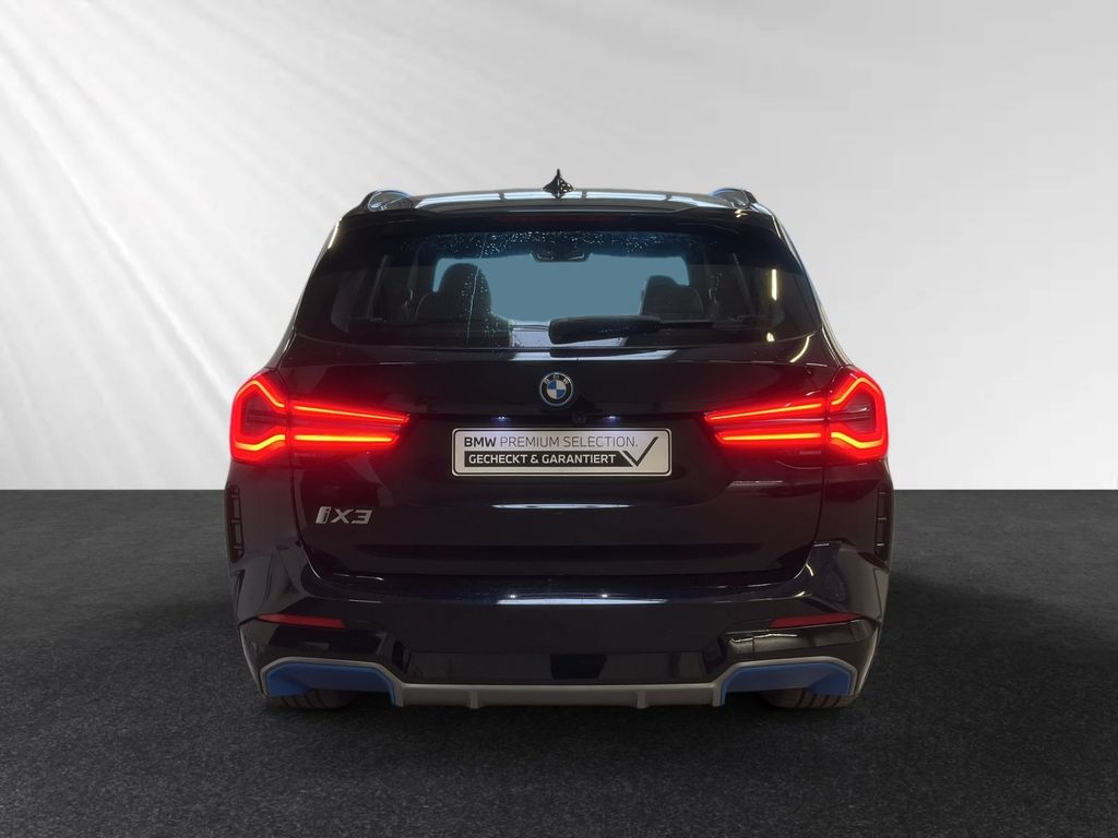 BMW iX3 2023