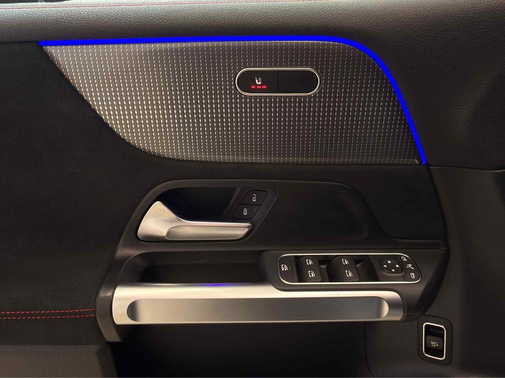 Mercedes-Benz EQB 2023