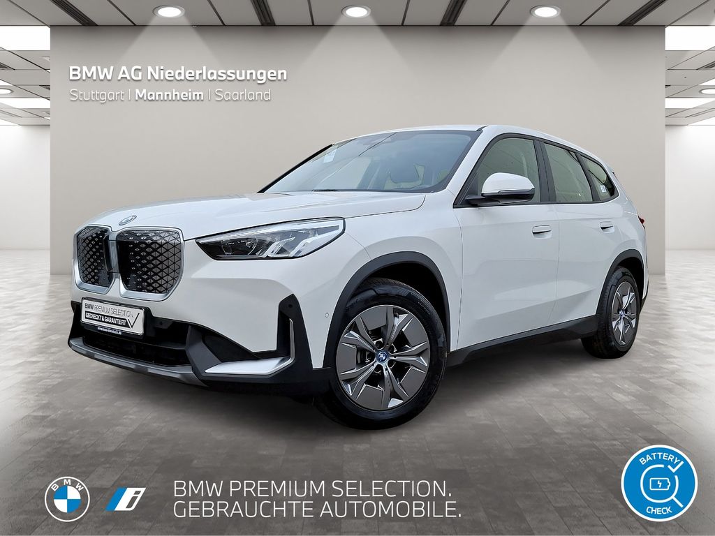 BMW iX1 2023