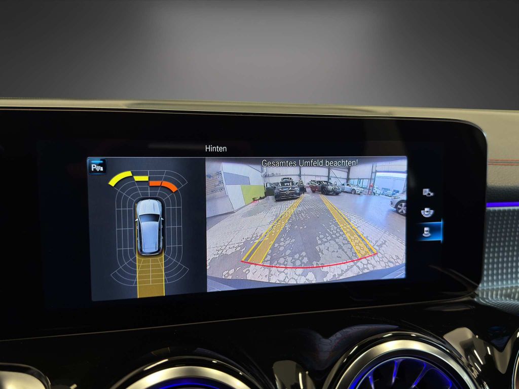 Mercedes-Benz EQB 2023