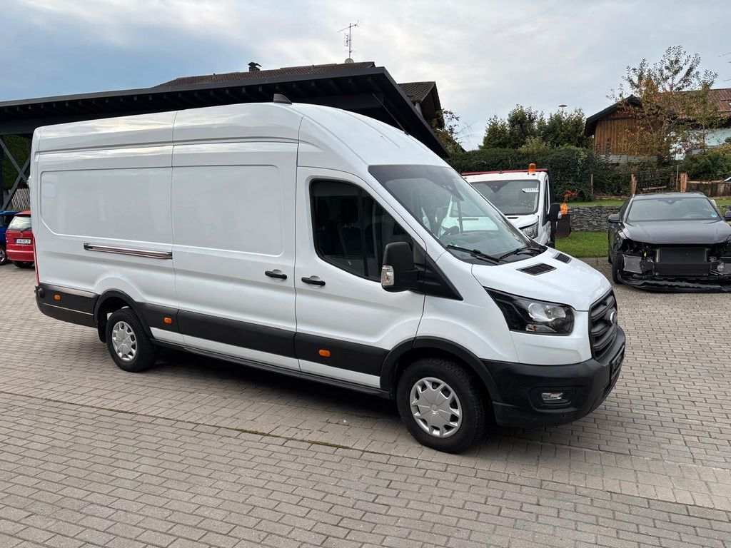 Ford Transit 2023