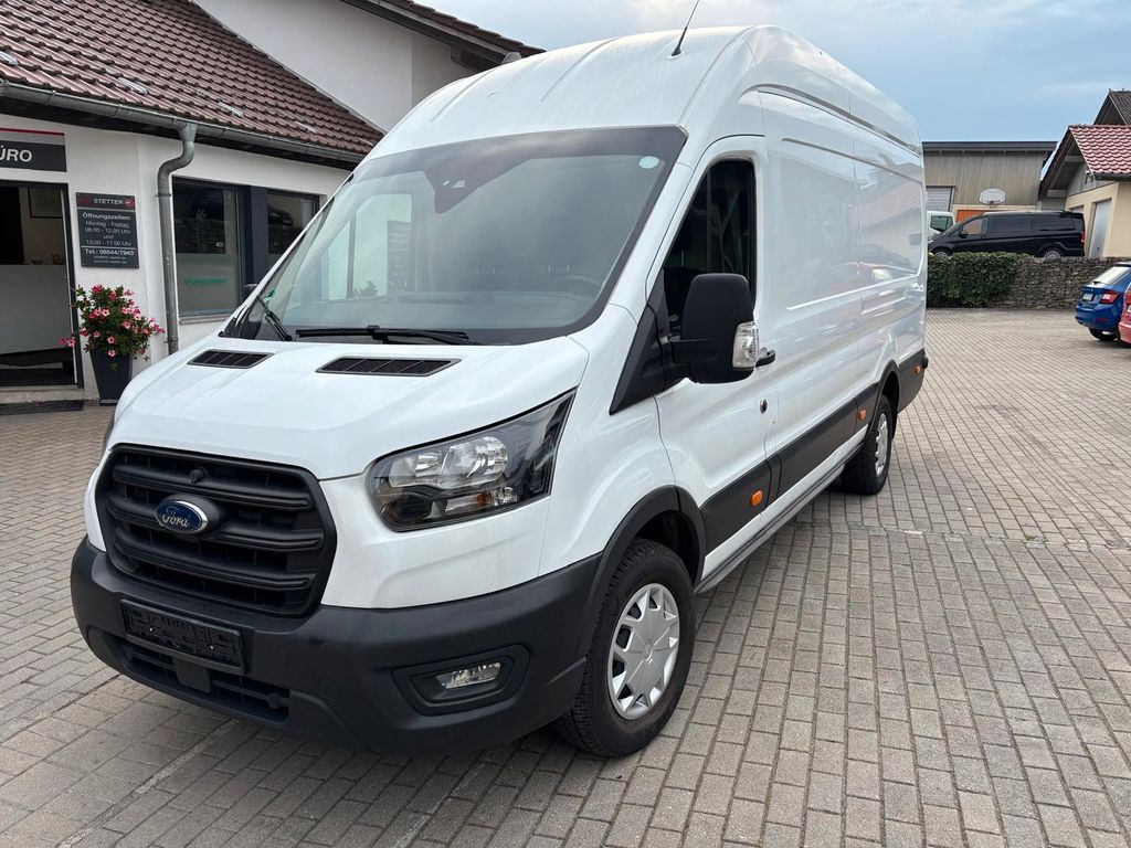 Ford Transit 2023