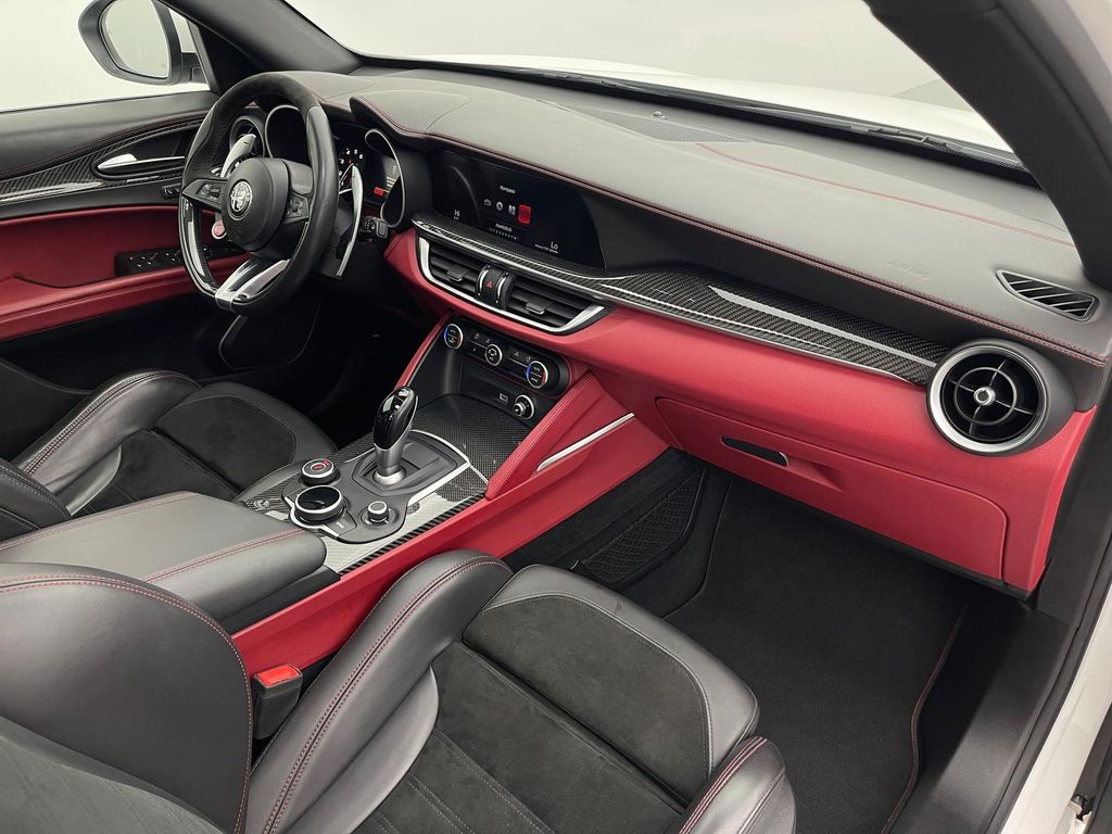 Alfa Romeo Stelvio 2020