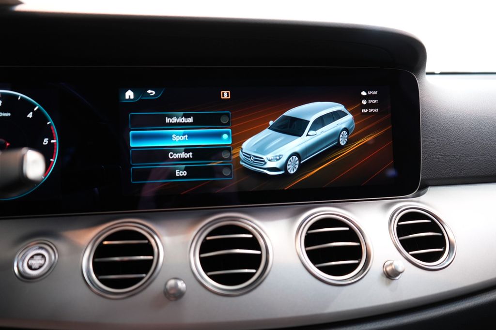 Mercedes-Benz E 220 2022