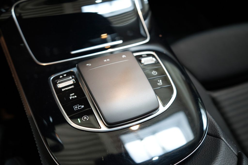 Mercedes-Benz E 220 2022