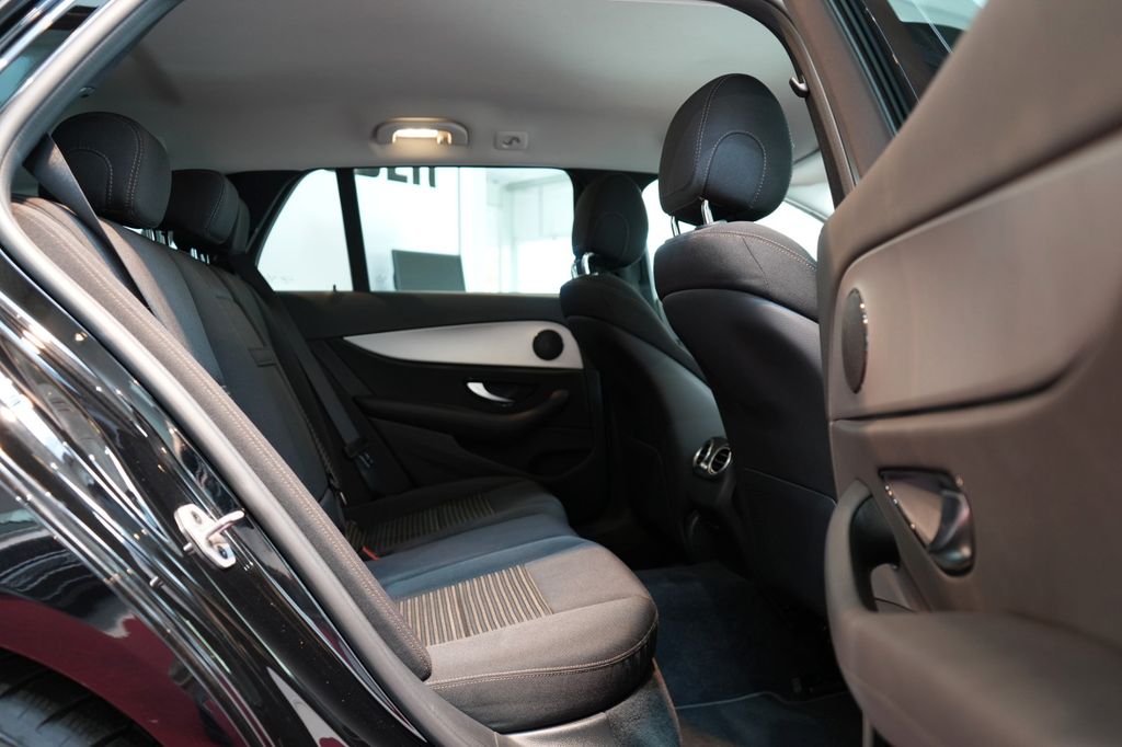 Mercedes-Benz E 220 2022