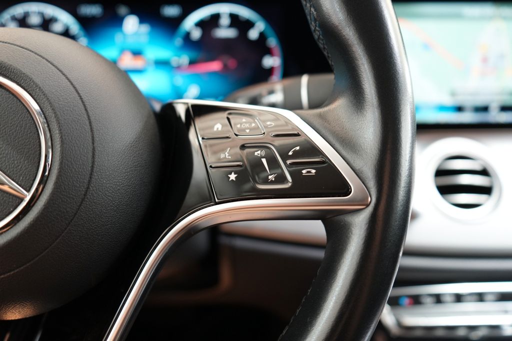 Mercedes-Benz E 220 2022