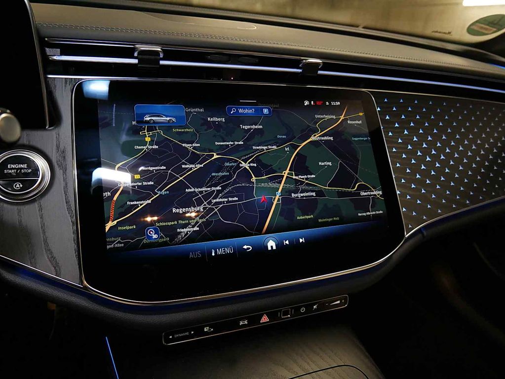 Mercedes-Benz E 220 2025