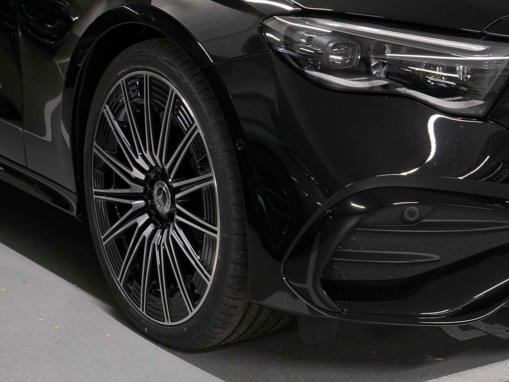 Mercedes-Benz E 220 2025