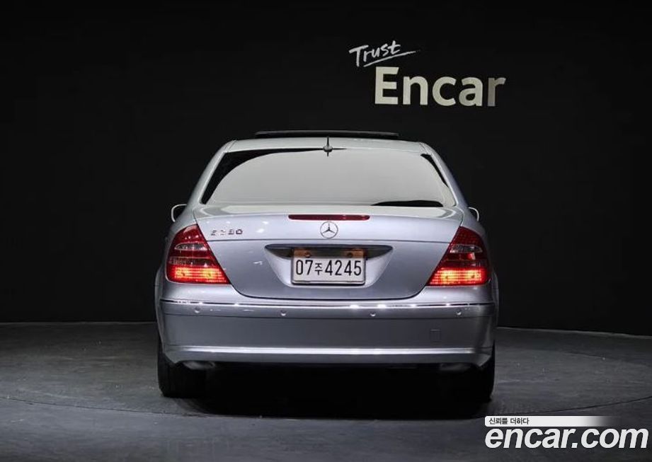 Mercedes-Benz E-Class 2006