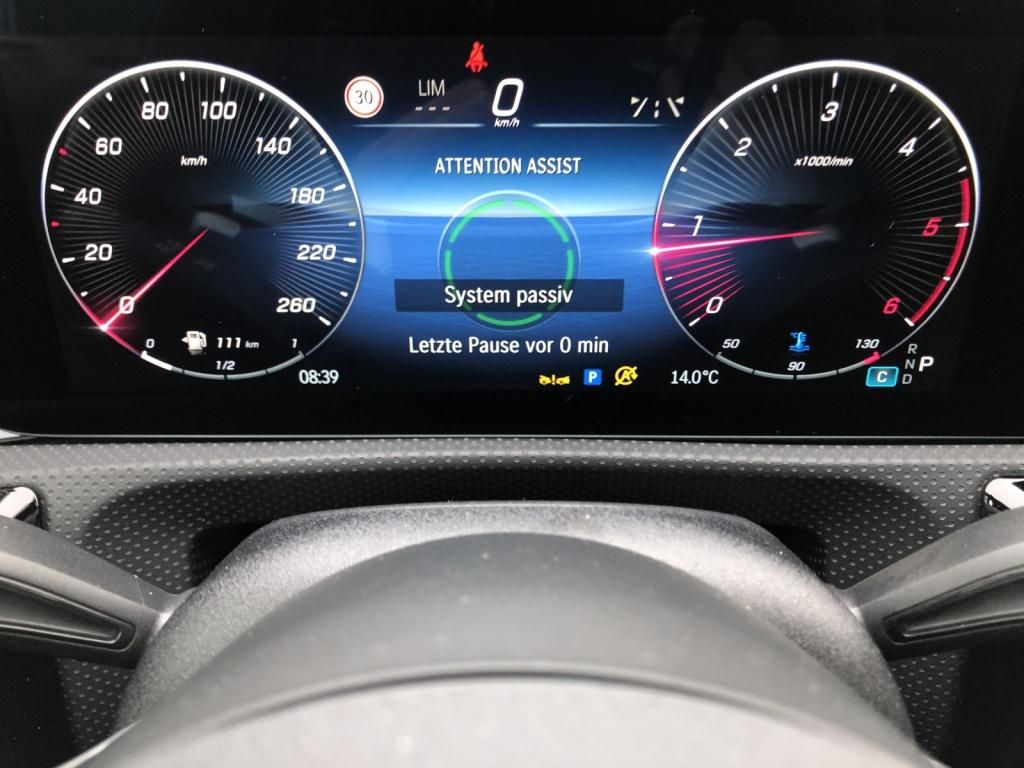 Mercedes-Benz A 220 2025