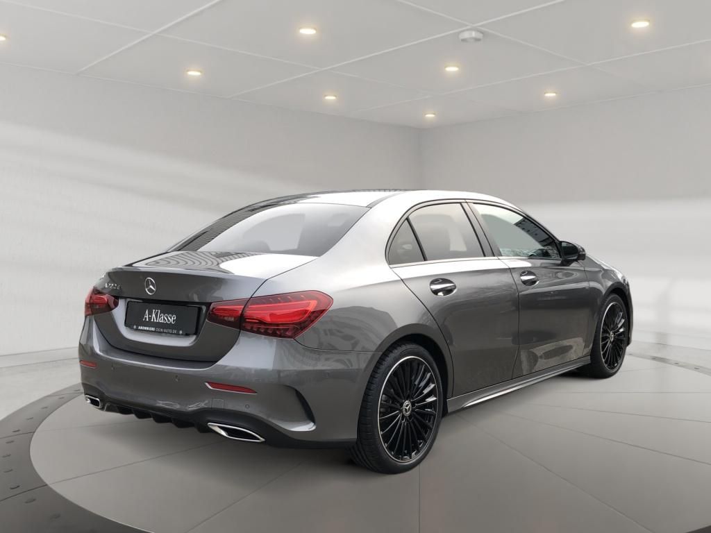 Mercedes-Benz A 220 2025