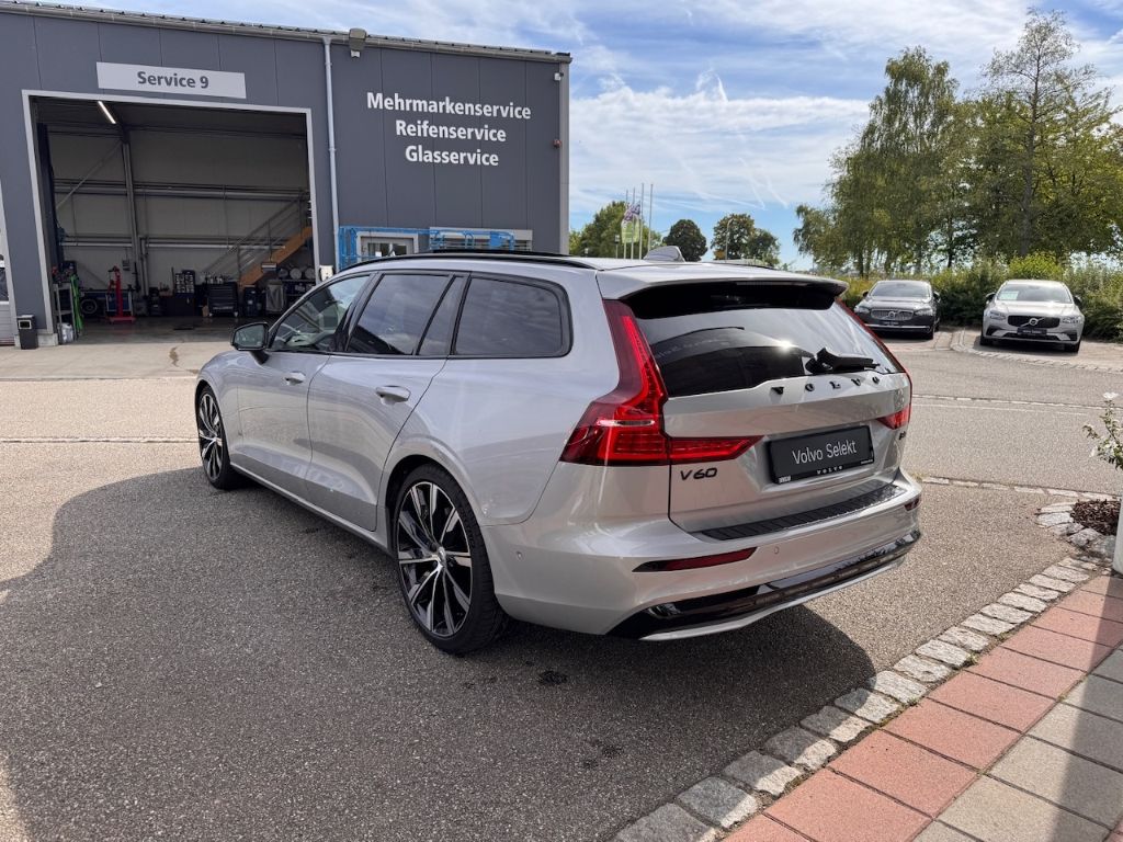 Volvo V60 2022