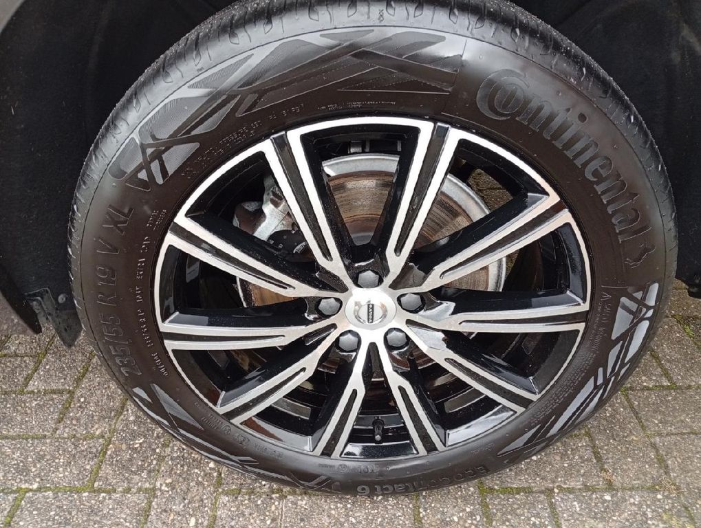Volvo XC60 2022