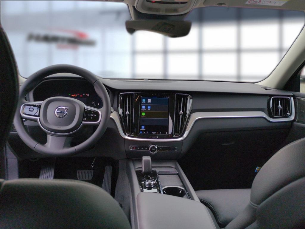 Volvo V60 2024