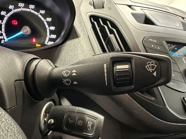 Ford Transit Courier 2021