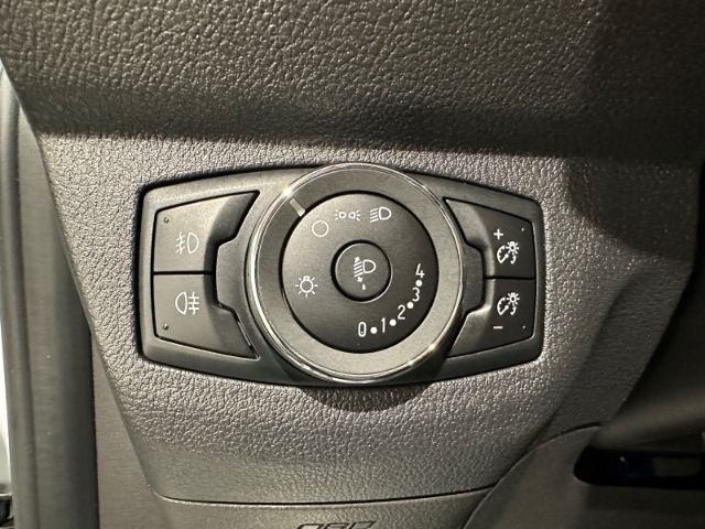 Ford Transit Courier 2021