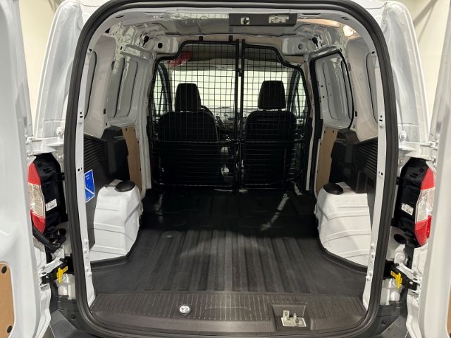 Ford Transit Courier 2021