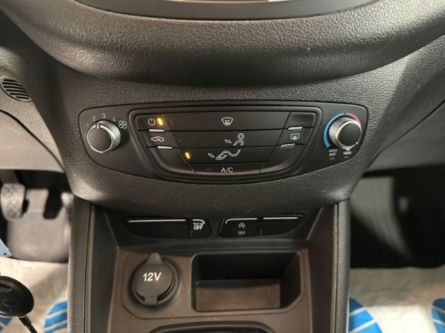 Ford Transit Courier 2021