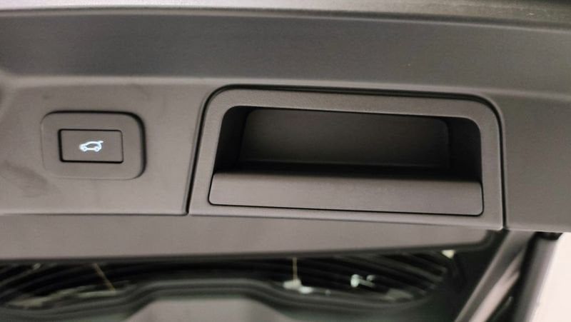 Land Rover Range Rover Velar 2025
