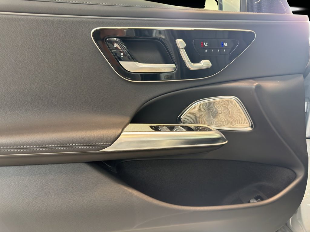 Mercedes-Benz E 300 2023