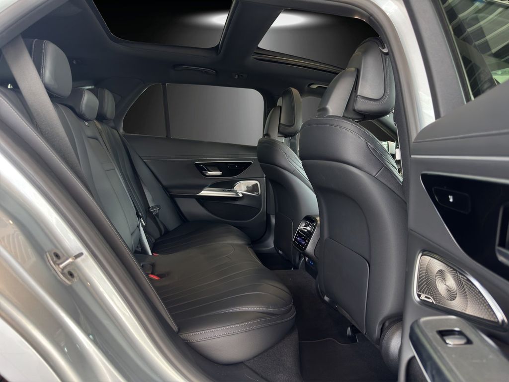 Mercedes-Benz E 300 2023