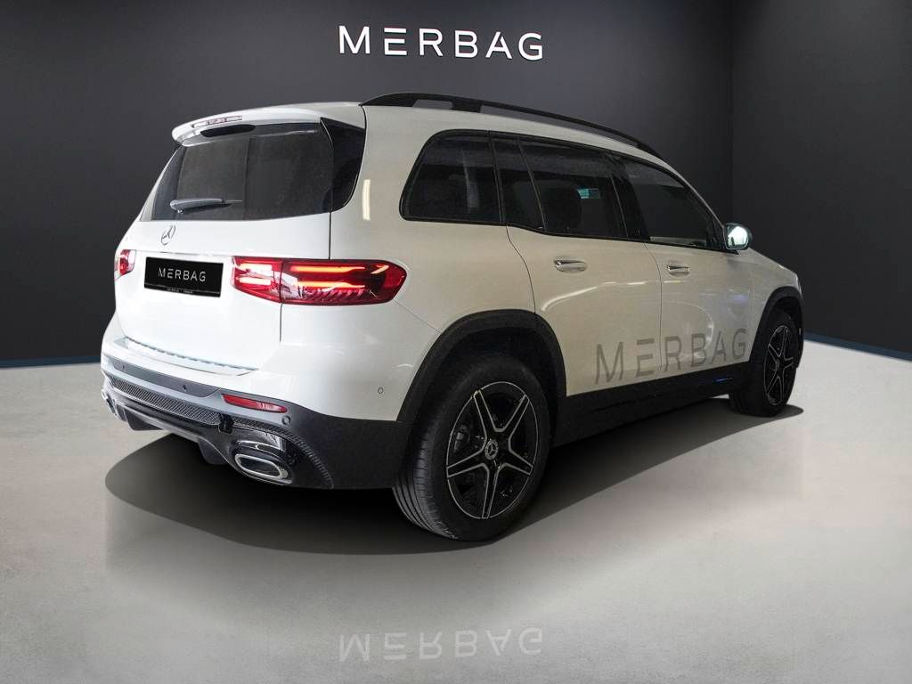 Mercedes-Benz GLB 180 2025