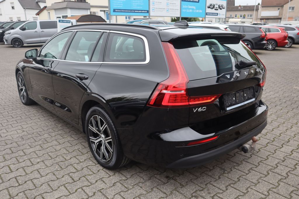 Volvo V60 2023