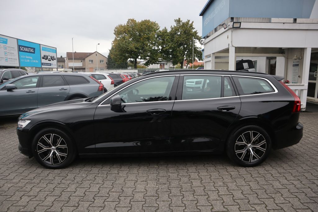 Volvo V60 2023