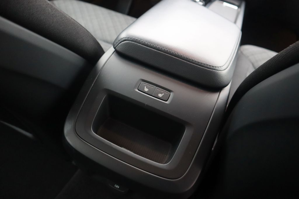 Volvo V60 2023