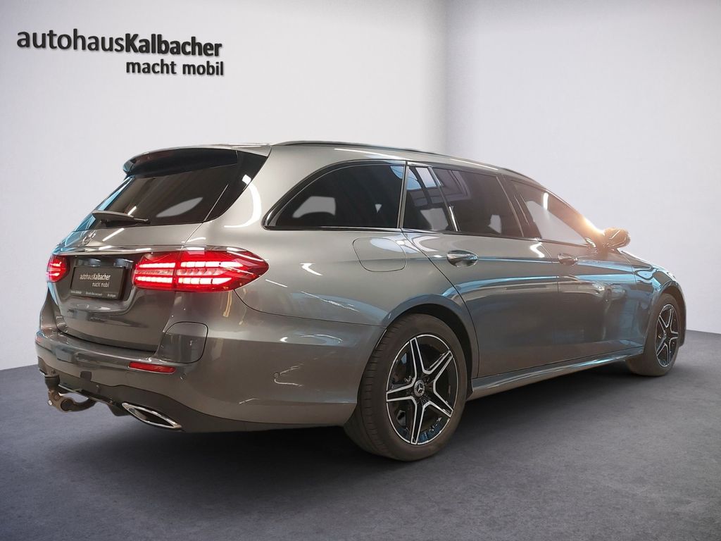 Mercedes-Benz E 300 2022