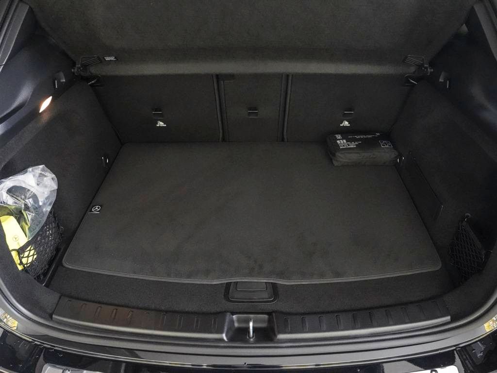 Mercedes-Benz GLA 200 2025