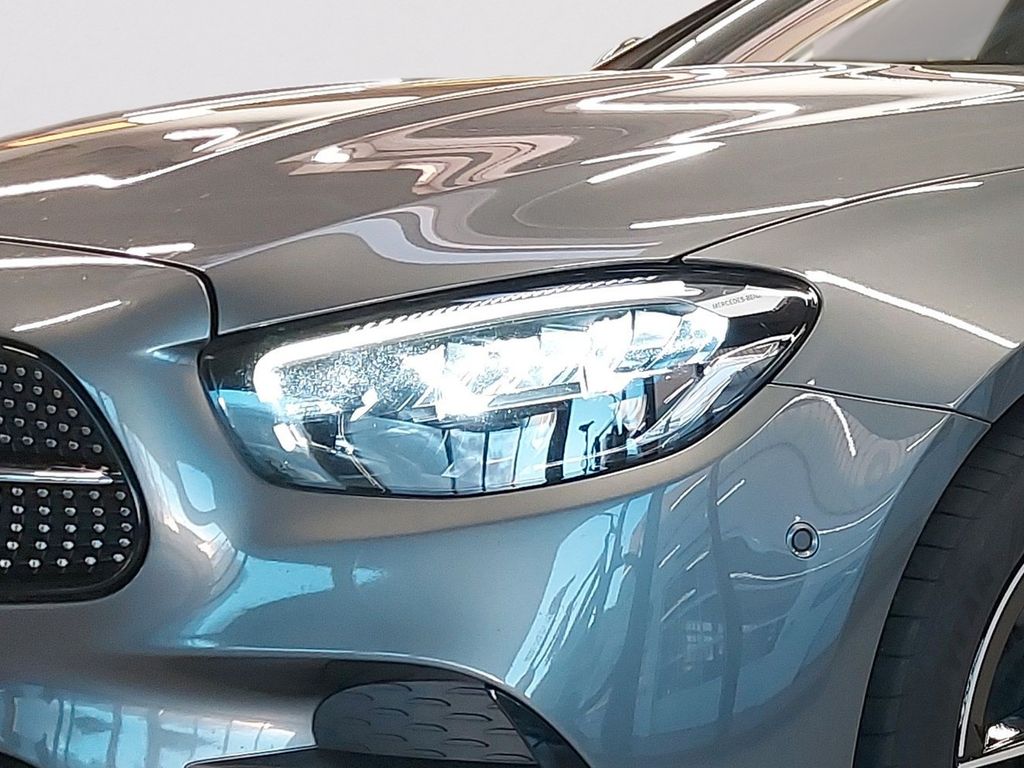 Mercedes-Benz E 300 2022