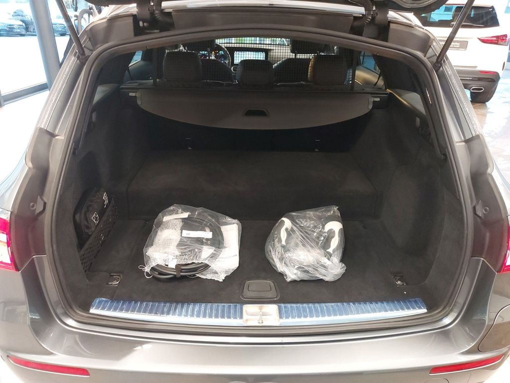 Mercedes-Benz E 300 2022