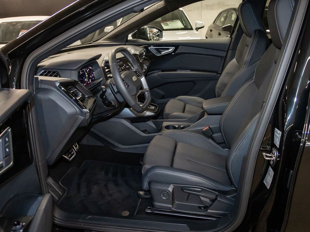 Audi Q4 e-tron 2025