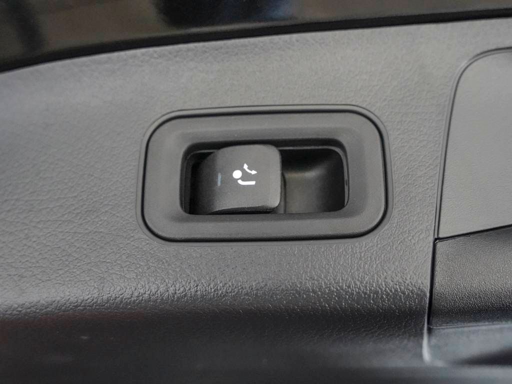 Mercedes-Benz GLA 200 2025