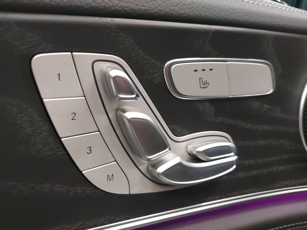 Mercedes-Benz E 300 2022