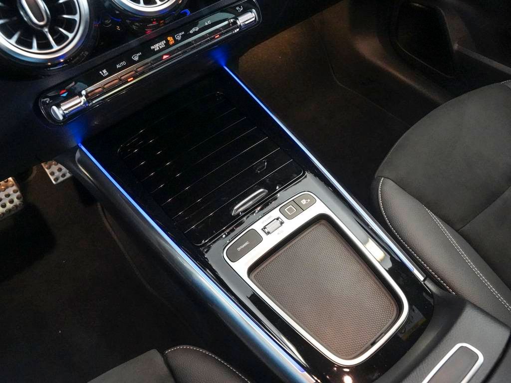 Mercedes-Benz GLA 200 2025