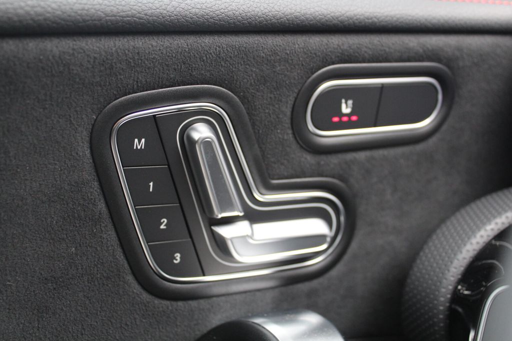 Mercedes-Benz CLA 250 2025