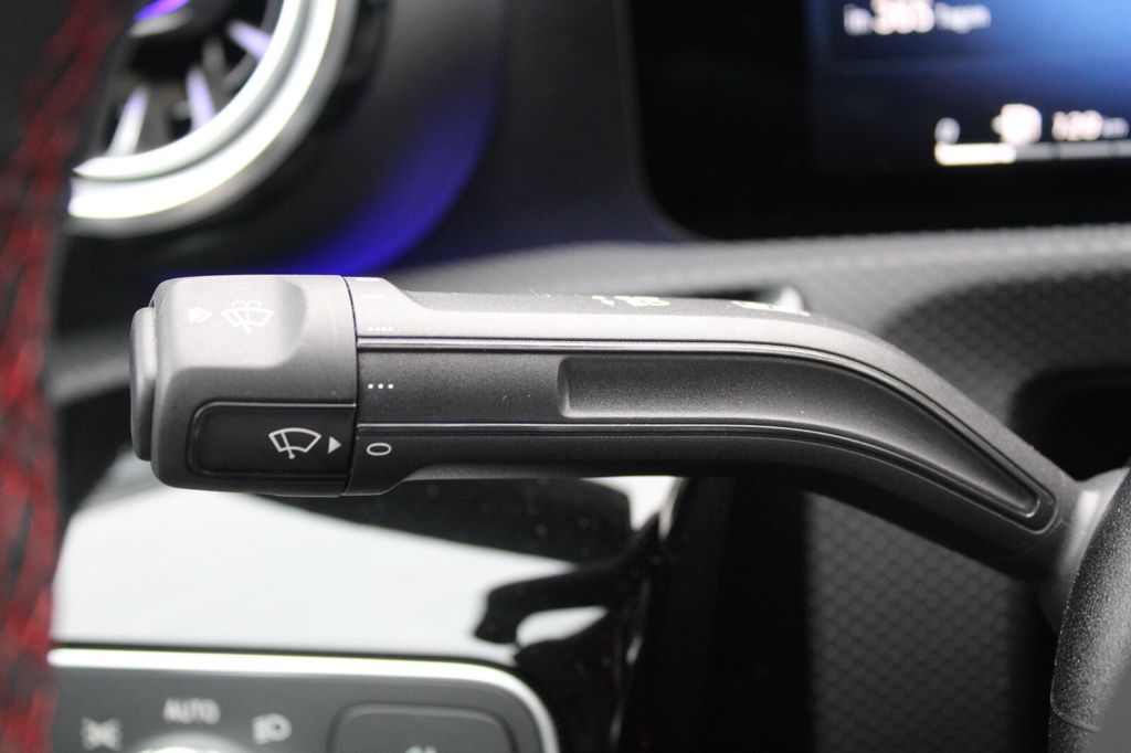 Mercedes-Benz CLA 250 2025