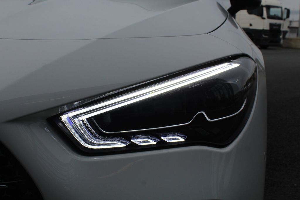 Mercedes-Benz CLA 250 2025