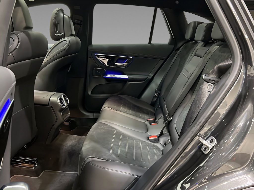 Mercedes-Benz GLC 300 2025