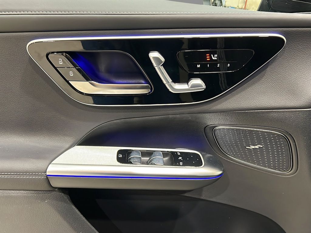 Mercedes-Benz GLC 300 2025