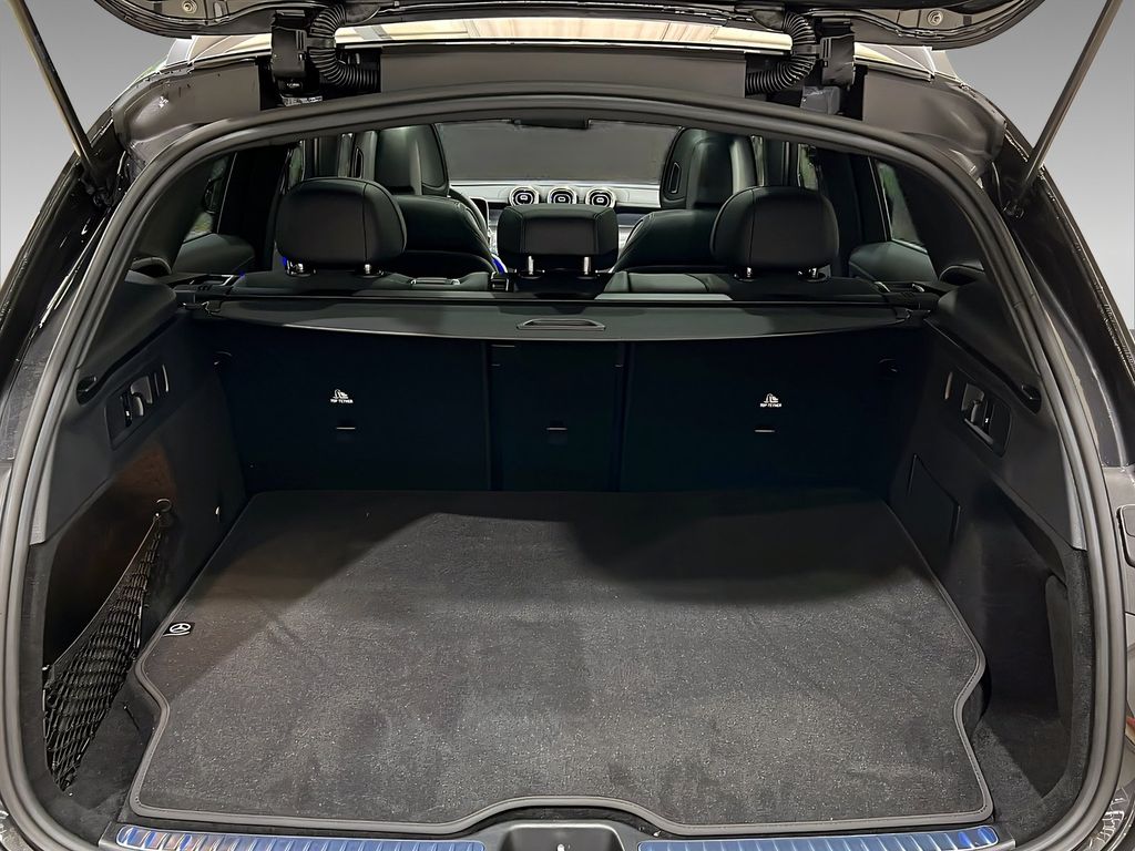 Mercedes-Benz GLC 300 2025