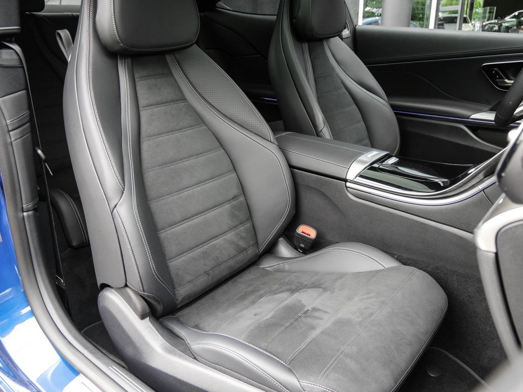 Mercedes-Benz CLE 180 2025