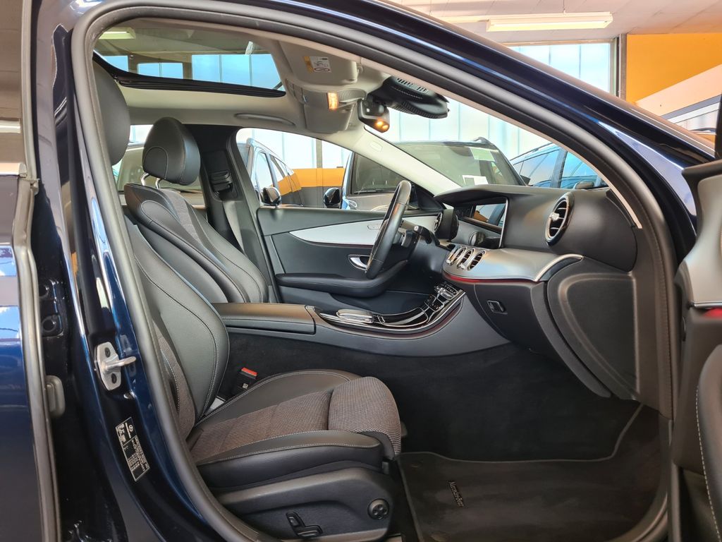 Mercedes-Benz E 300 2023